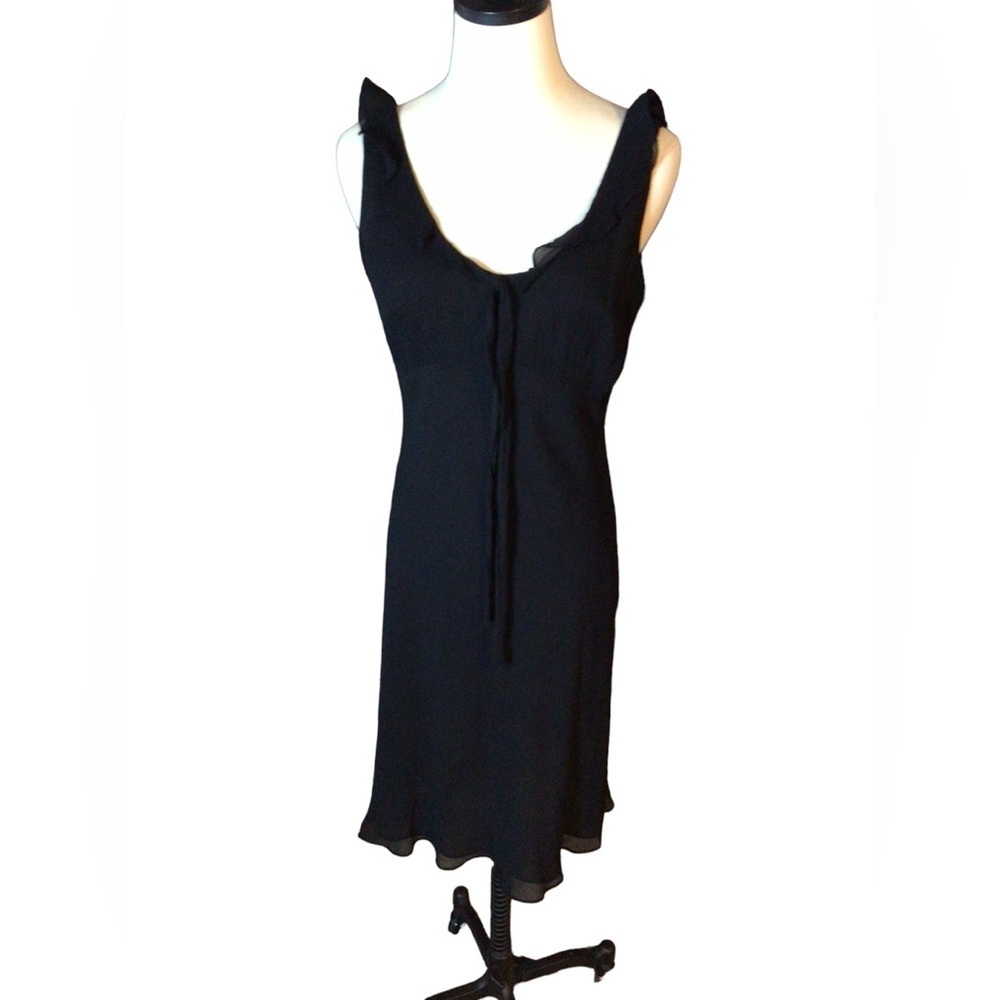 Ann Taylor Dress Silk Black Size 6 Perfect Little Black Dress Lined Ruffle